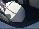 Toyota Corolla Le JTDEPRAE9LJ056176 снимка