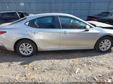 Toyota Camry Le 4T1DBADK3SU502702 снимка