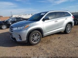 Toyota Highlander Xle 5TDKZRFH0JS548109 снимка