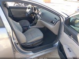 Hyundai Elantra Se 5NPD84LF4HH065160 снимка
