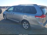 Toyota Sienna Le V6 5TDKK3DC2BS148773 снимка