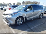 Toyota Sienna Platinum 5TDESKFC5NS061555 снимка