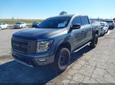 Nissan Titan Pro-4X 4X4 1N6AA1ED5PN114332 fotografie