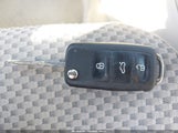Volkswagen Passat 2.5L S 1VWAH7A39CC037577 снимка