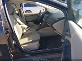 Ford Focus Se 1FADP3F2XEL345832 photo