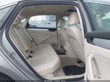 Volkswagen Passat Se 1VWBH7A30DC069310 снимка