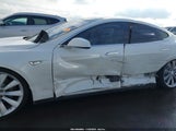 Tesla Model S Signature 5YJSA1DN6CFS00369 fotografie