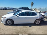 Toyota Camry Le 4T1R11AK7NU627056 снимка