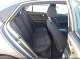 Kia Rio S 3KPA24AD6PE588673 снимка