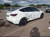 Tesla Model Y Performance Dual Motor All-Wheel Drive 7SAYGDEF9NF462295 fotografie