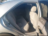 Toyota Camry Le 4T1BE32KX4U296357 снимка