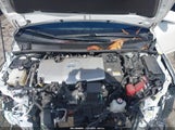 Toyota Prius Two JTDKBRFU3J3082856 снимка