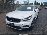 Volvo Xc40 T5 Momentum YV4162UK4N2654194 photo