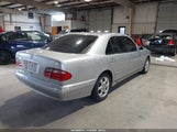 Mercedes-Benz E 320 Special Edition WDBJF65J62B404658 снимка