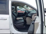 Chrysler Town & Country Touring-L 2C4RC1CG5FR674284 fotografie