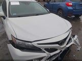 Toyota Camry Se Awd 4T1G11BK6NU056665 photo