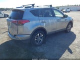 Toyota Rav4 Hybrid Xle JTMRJREV1JD155258 fotografie