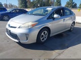 Toyota Prius Three JTDKN3DU3D5588798 снимка