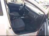 Toyota Corolla Le 2T1BURHE7JC057174 снимка