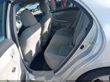 Toyota Corolla Le 5YFBU4EE5DP173050 снимка