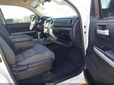Toyota Tundra Sr5 4.6L V8 5TFRM5F12KX137167 снимка
