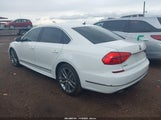 Volkswagen Passat 1.8T R-Line 1VWAT7A3XGC032716 снимка