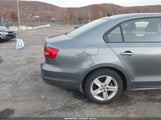Volkswagen Jetta 1.8T Se 3VWD17AJ7FM213268 photo