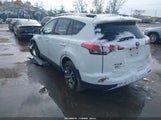 Toyota Rav4 Xle JTMRFREV2JJ197084 снимка