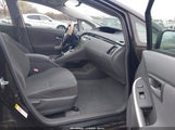 Toyota Prius Two JTDKN3DU1B0283133 fotografie