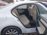 Volkswagen Jetta 2.5L Se 3VWDP7AJ4CM427015 снимка
