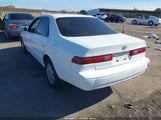 Toyota Camry Le JT2BG22K7W0234412 снимка