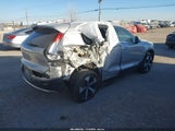 Volvo Xc40 B5 Plus Bright Theme YV4L12UE0S2589292 снимка