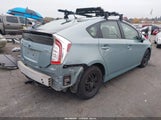 Toyota Prius Two JTDKN3DUXF1927499 снимка