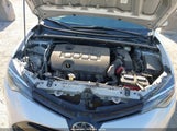 Toyota Corolla Le 5YFBURHE3JP795473 снимка