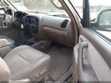 Toyota Sequoia Sr5 V8 5TDBT44A74S230678 снимка