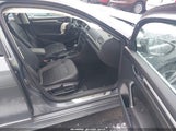 Volkswagen Passat 1.8T R-Line 1VWDT7A32HC060315 photo