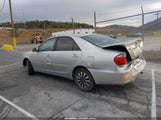 Toyota Camry Le 4T1BE32K65U001174 снимка