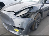 Tesla Model Y Long Range Dual Motor All-Wheel Drive/Performance Dual Motor All-Wheel Drive 5YJYGDEF9LF013984 fotografie