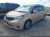 Toyota Sienna Le V6 5TDKK3DC2BS115014 снимка