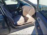 Toyota Camry Le 4T1BG22K0XU398498 photo