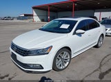 Volkswagen Passat 1.8T Sel Premium 1VWCS7A39GC069364 photo