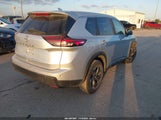 Nissan Rogue Sv Fwd 5N1BT3BA0SC809888 fotografie