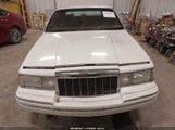 Lincoln Town Car Executive 1LNLM81W2NY630450 fotografie
