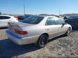 Toyota Camry Le 4T1BG22K7YU012810 снимка