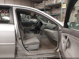 Toyota Camry Le 4T1BF3EK9AU022040 снимка