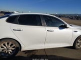Kia Optima Lx 5XXGT4L38JG273545 снимка