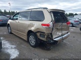 Toyota Sienna Xle V6 8 Passenger 5TDYK3DC9CS221195 fotografie