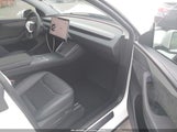 Tesla Model Y Long Range Dual Motor All-Wheel Drive/Long Range Launch Series 7SAYGDEE8TF409950 снимка