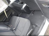 Toyota Rav4 Xle JTMRFREV7JJ723287 снимка