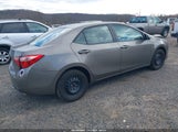 Toyota Corolla Le 5YFBURHE9JP756662 снимка